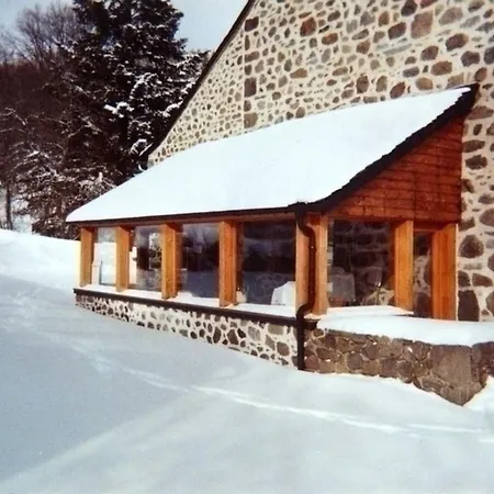 Maison De Caractere Au Coeur Des Volcans D'auvergne Avec Jardin, Cheminee Et Proche Des Activites Outdoor - Fr-1-742-464 * Dienne (Cantal)